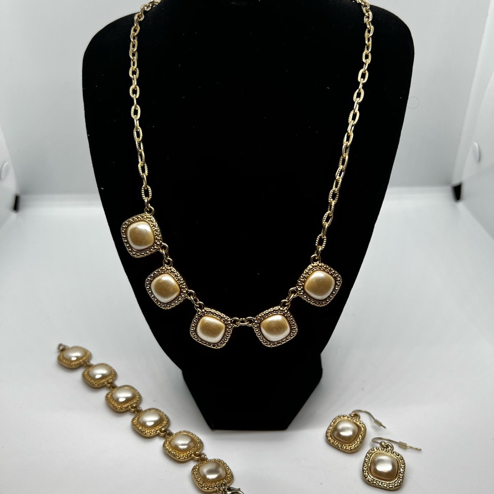 Elegant Gold and Cream Jewelry Set three necklace bracelet earrings